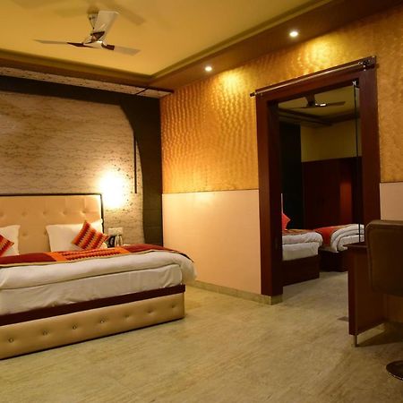 The Park Presidency Hotel Bareilly Exterior foto