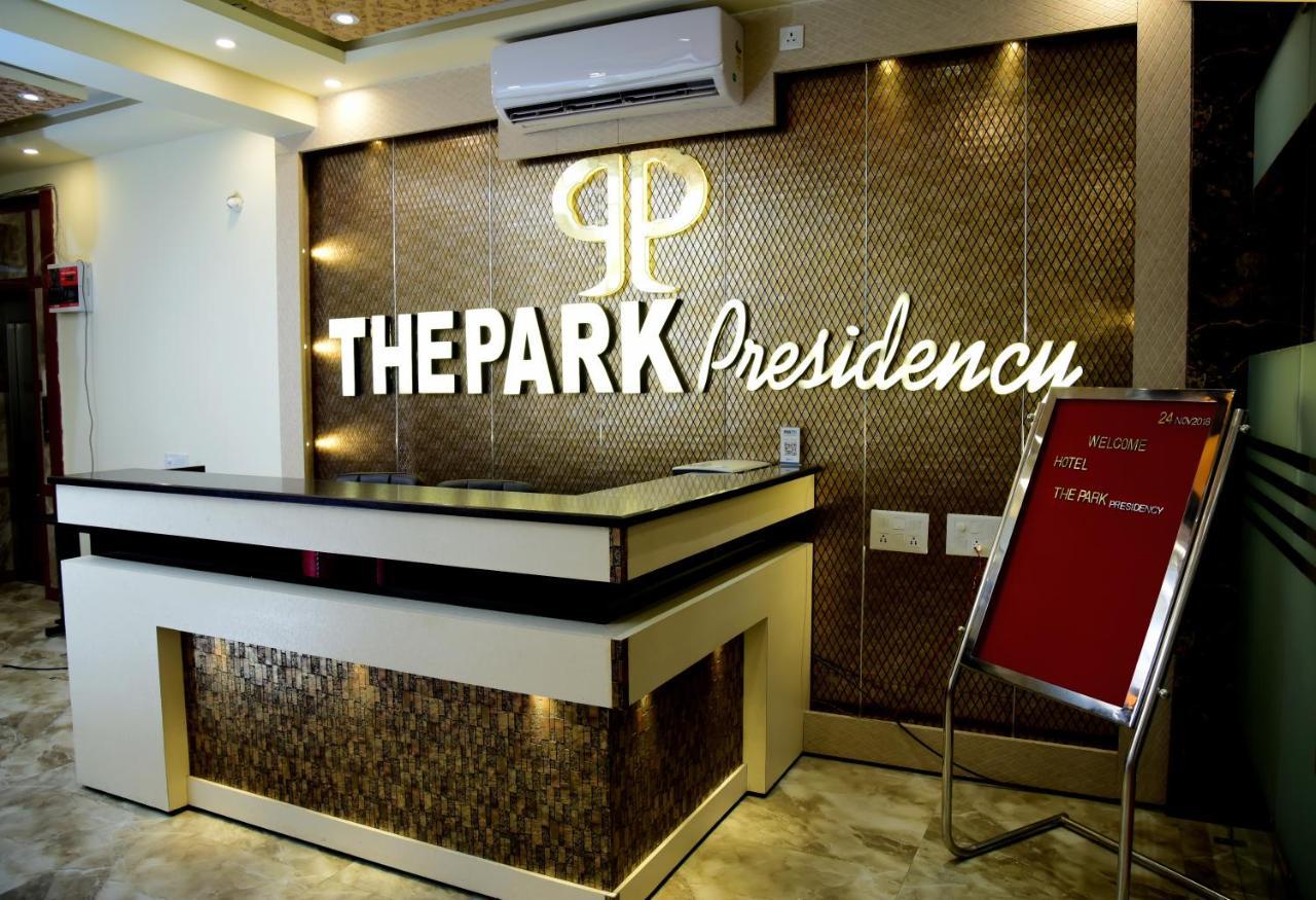 The Park Presidency Hotel Bareilly Exterior foto